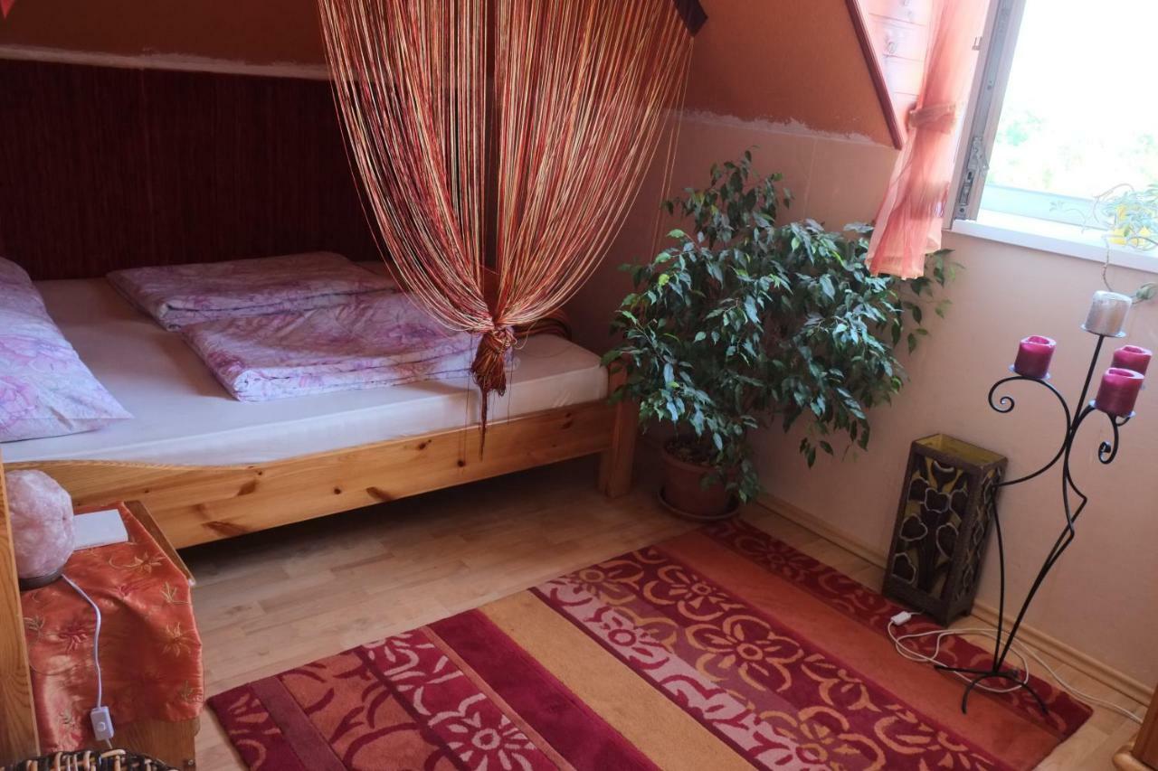 שיופוק Arany Sziget Apartman מראה חיצוני תמונה